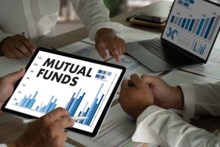 Mutual Funds Database